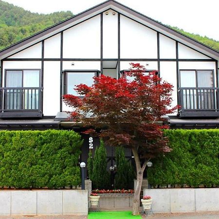 Villa Ururun Kawaguchiko Фудзі-Каваґутіко Екстер'єр фото
